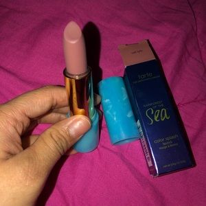 Tarte BNIB